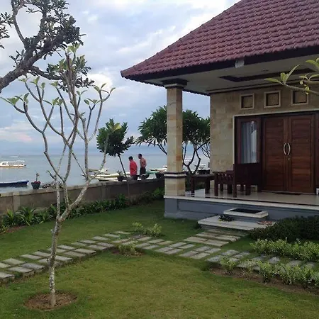 Yogi Beach Bungalow & The Blue Yogi Beach Restaurant